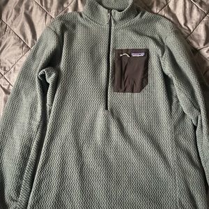 PATAGONIA MENS R1 AIR ZIP NECK